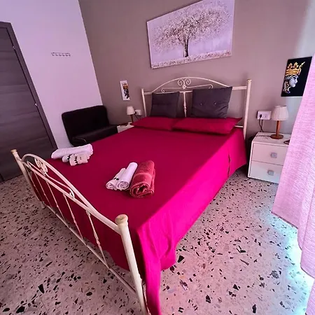 The Contineltal Apartmán Pachino